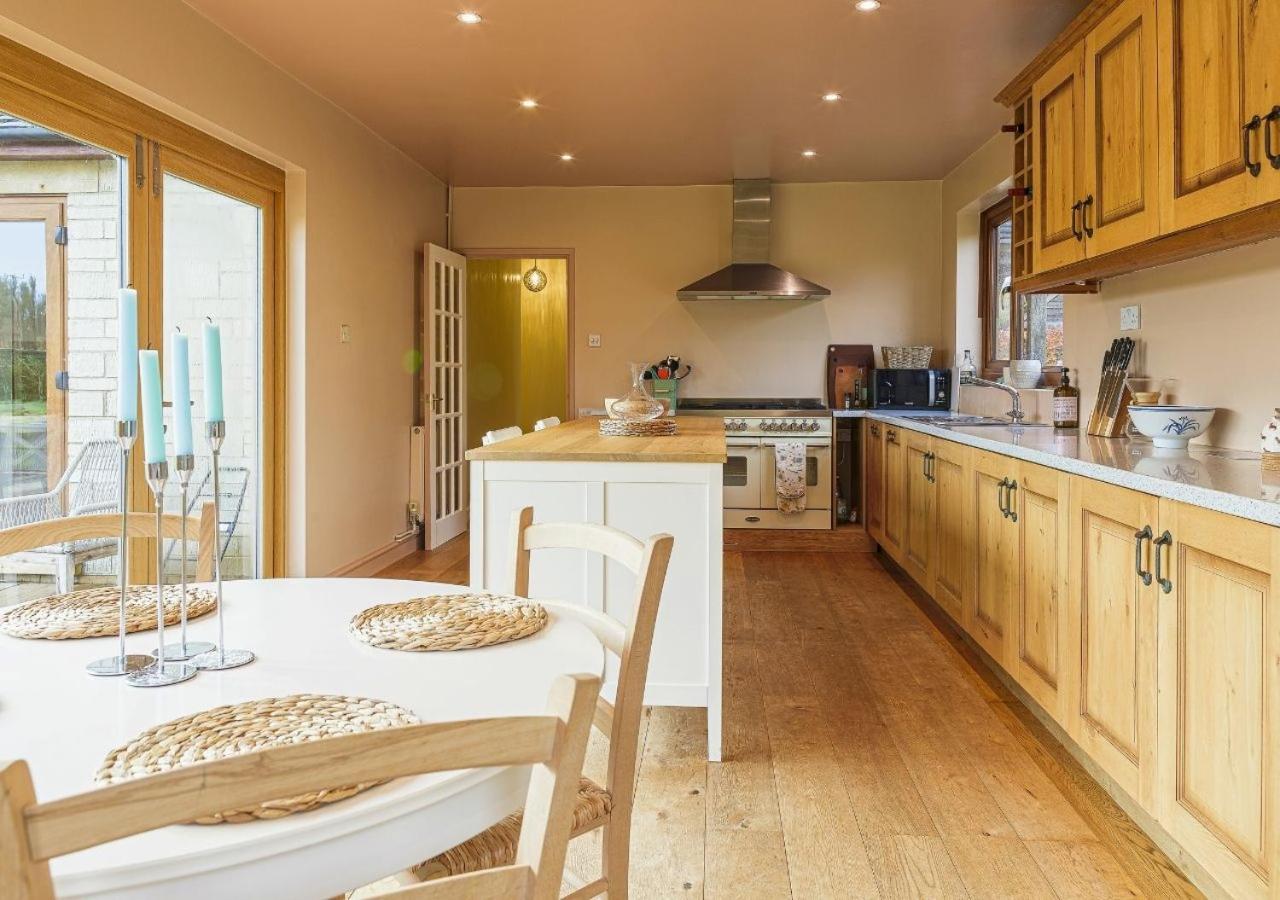 Villa Charming 3Bd Cotswolds Family Retreat à Bourton-on-the-Water Extérieur photo
